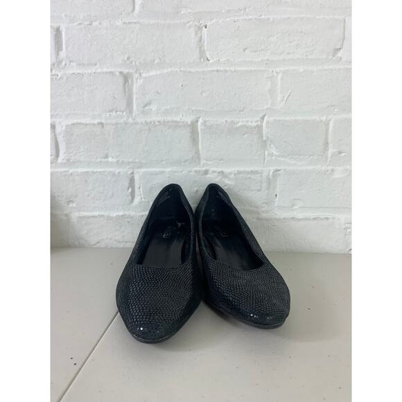 Vaneli Women's Dayle Almond-Toe Flexible Pump Slip On Black Size 8 - Picture 3 of 8